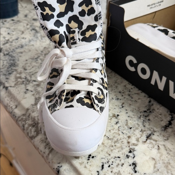 Converse Leopard Print High-Top Sneakers - Picture 7 of 9